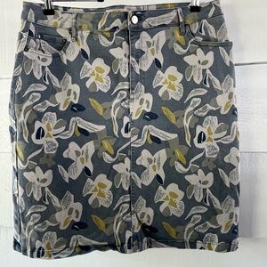 Logo By Lori Goldstein Floral Patterned Denim Skirt Size 18